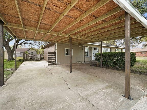 3rd image of 3027 Poppy St