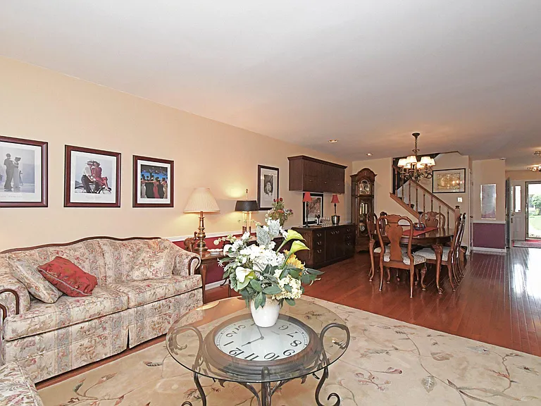 187 Pinecrest Ln — Photo 16