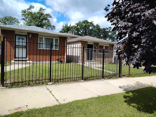 8818 S Yale Ave, Chicago, IL 60620