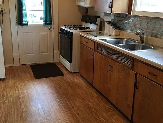 2nd image of 1531 Frazer Ave NW
