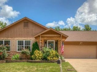 4982 Windemere Dr, Imperial, MO 63052