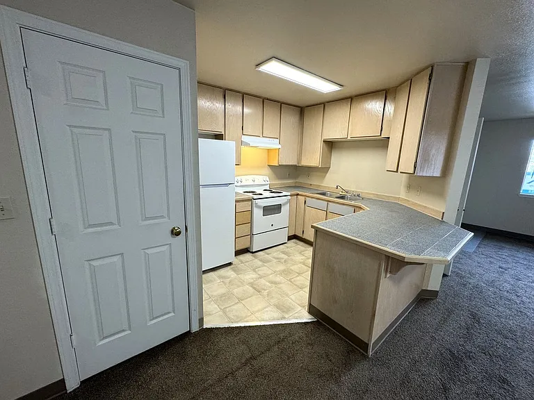 804 E White Birch Ave. — Photo 6