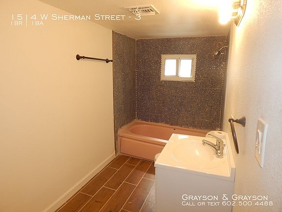 4th image of 1514 W Sherman St #3