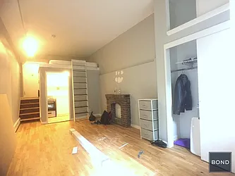 Rented by Bond New York