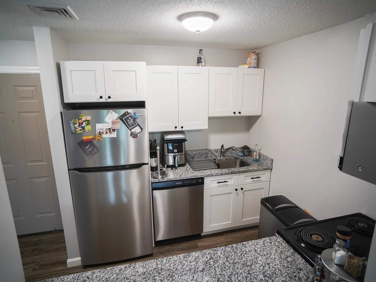 1 bed, 569 sqft, $1,750 — Photo 3
