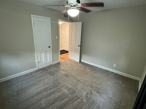 4th image of 1779 Ludington Ave #1781