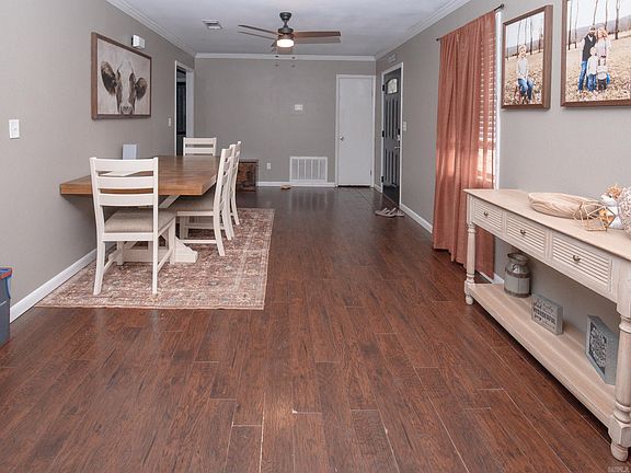 5th image of 718 Jones Dr