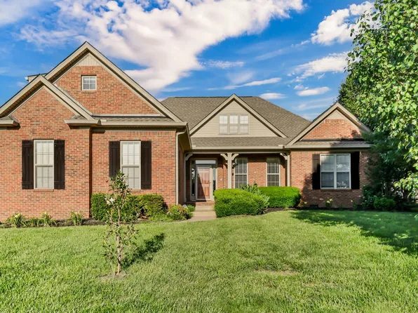 217 Gray Hawk Trl, Clarksville, TN 37043