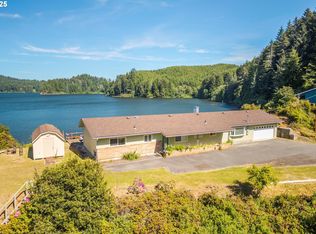 600/610 Falling Tree Ln, Lakeside, OR 97449