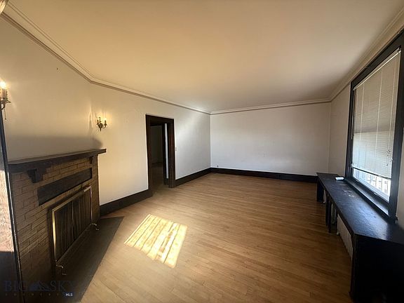 3rd image of 205 N Excelsior Ave
