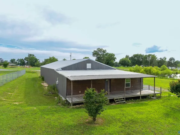 1128 Burnt Church Rd, Sylvania, AL 35988