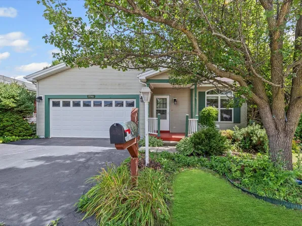 3546 Blue Heron Cir, Grayslake, IL 60030
