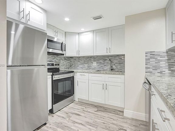 4th image of 7925 SW 86th St APT 903