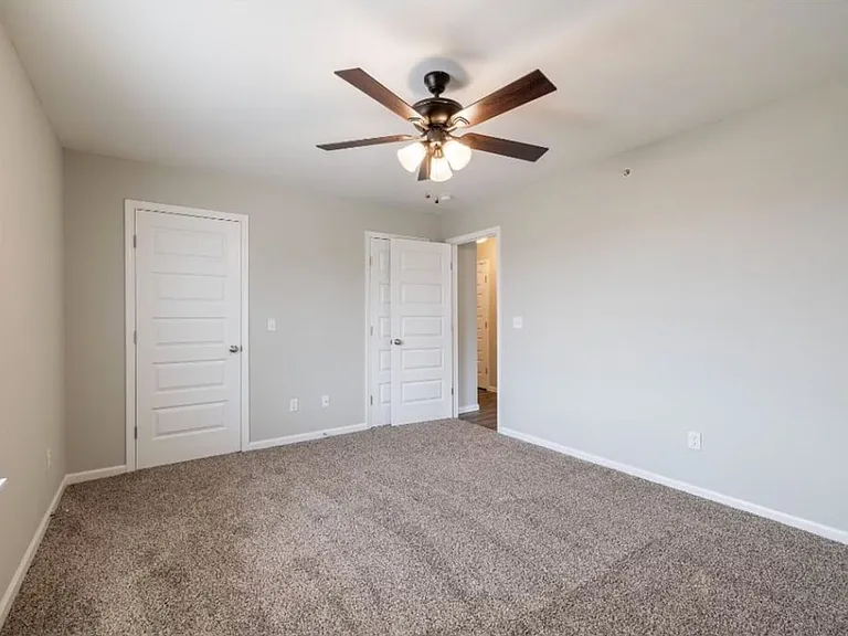 931 Megan Ln — Photo 3