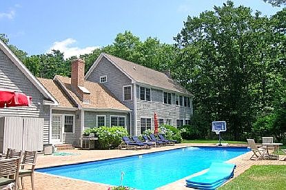 1st image of 15 Deepwood Ln