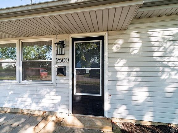 4th image of 2600 Crestwell Pl