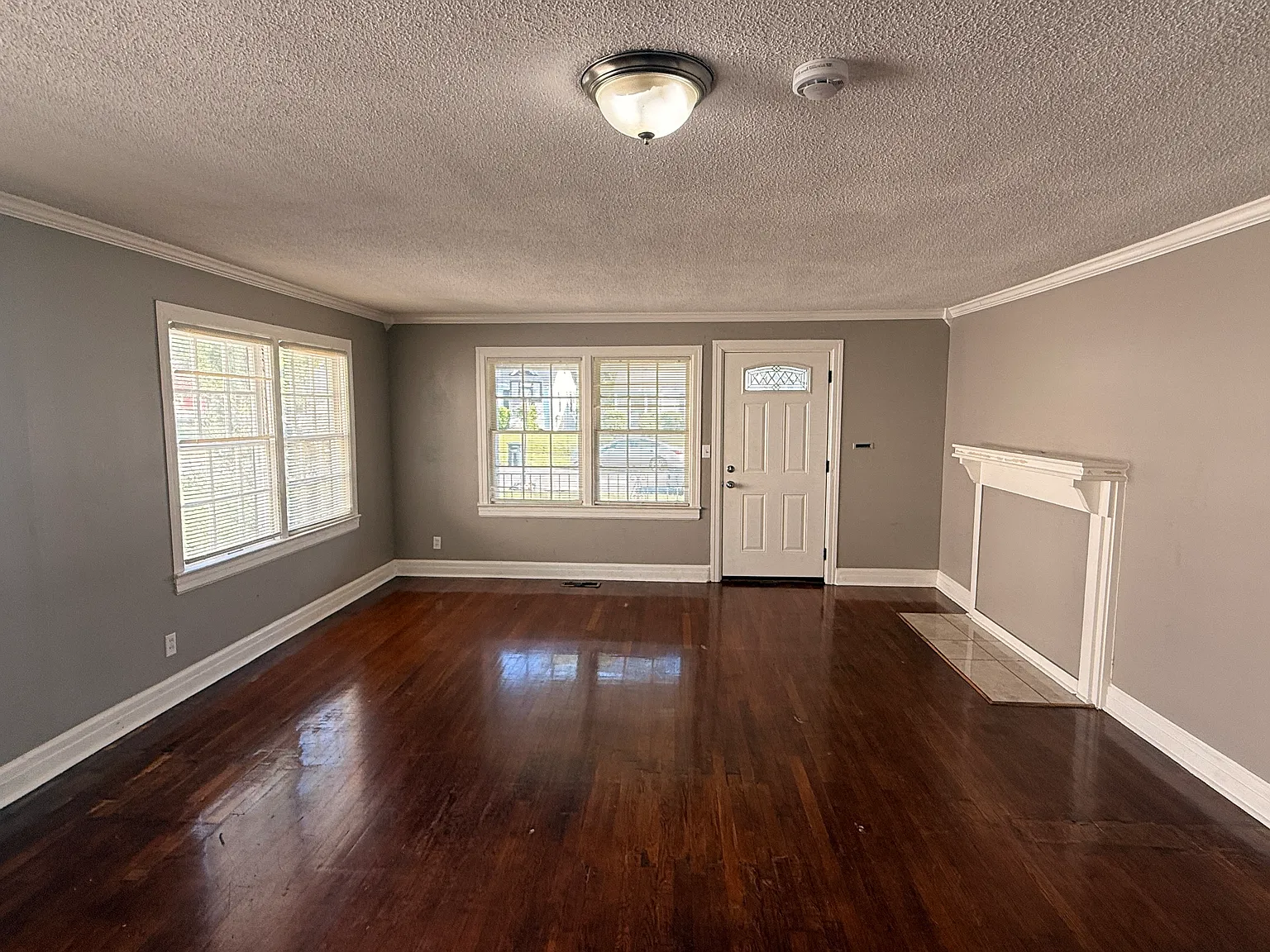 3 bed, 1248 sqft, $1,200 — Photo 2