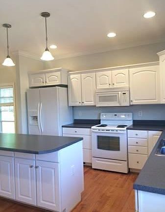 4th image of 108 Keesling Ave