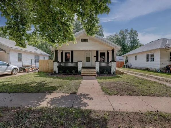 1316 Menor St, Winfield, KS 67156