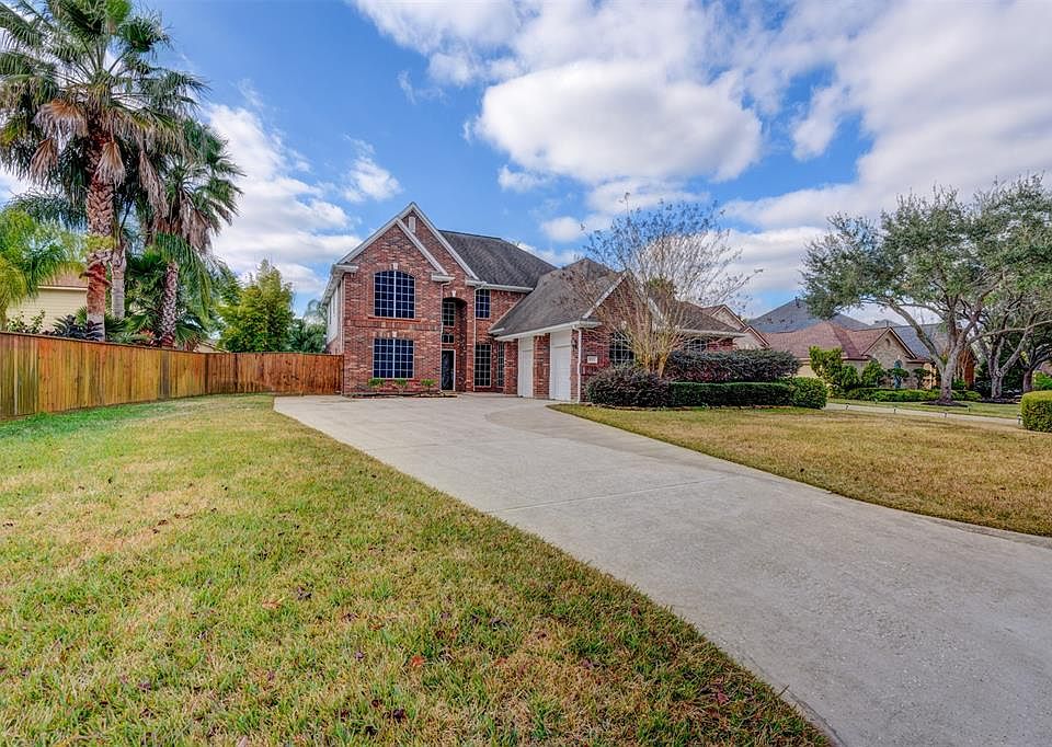 1st image of 8211 Lake Shore Villa Dr
