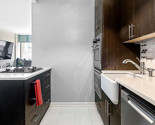 4th image of 330 E 33rd St APT 5E