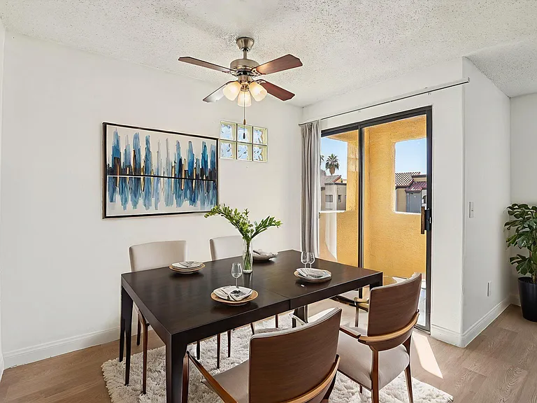 Desert Vistas Apartments — Photo 3