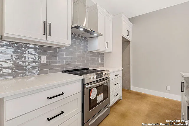 1910 E Houston St #4 — Photo 10