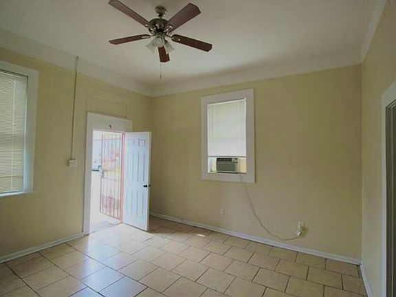 5th image of 2400-02 Dumaine St #1
