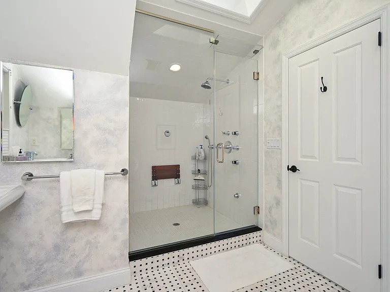 207 Six Pole Hwy — Photo 39