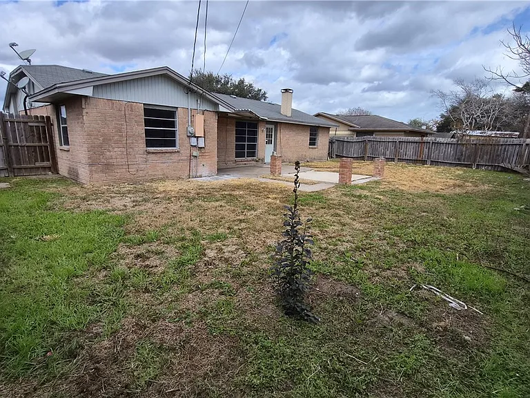 6013 Parkview Dr — Photo 18