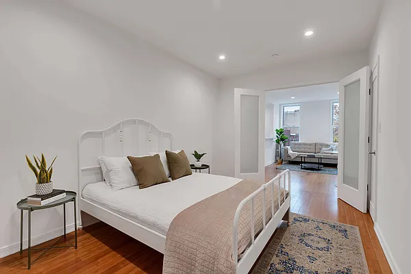 Rented by Compass | media 17