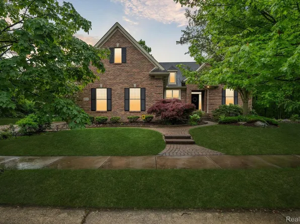 42259 White Hart Blvd, Canton, MI 48188