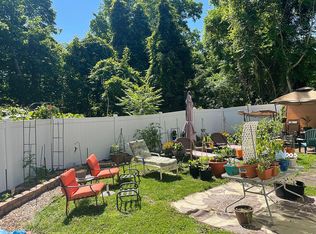 345 Whittier Dr, Pittsburgh, PA 15235