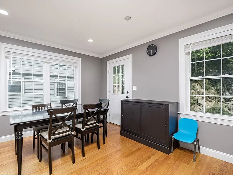 89 Overland Rd #2 — Photo 8