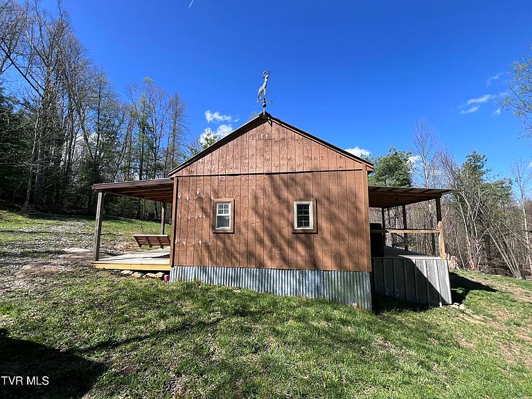 Listing photo 5
