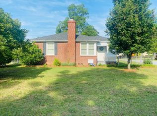 1400 Axtell Dr, Cayce, SC 29033