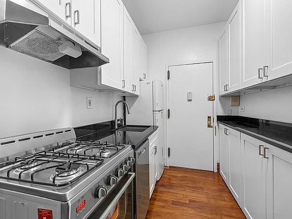 2nd image of 316 W 19th St APT 1E
