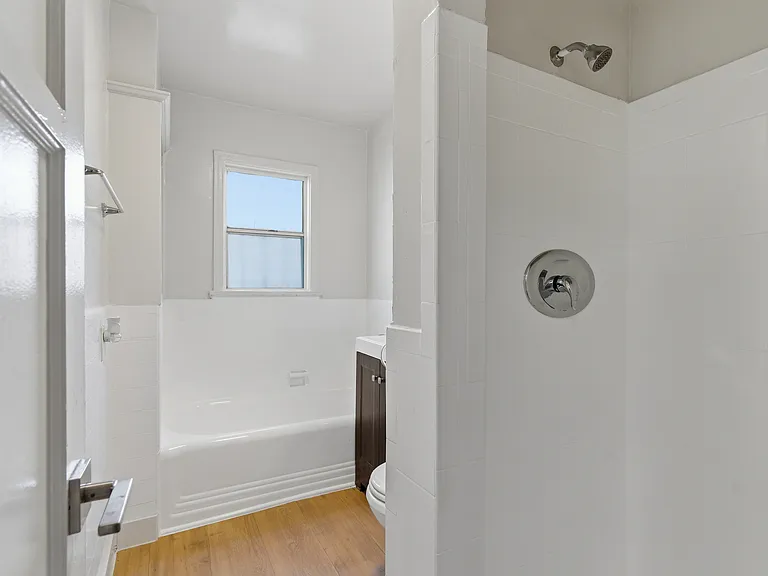 1553 2nd Ave #2 — Photo 15