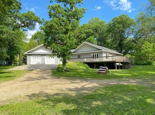 76880 150th St, Albert Lea, MN 56007