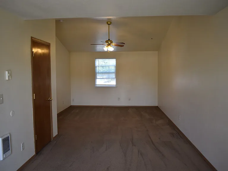 2020 S 7th St #E — Photo 13