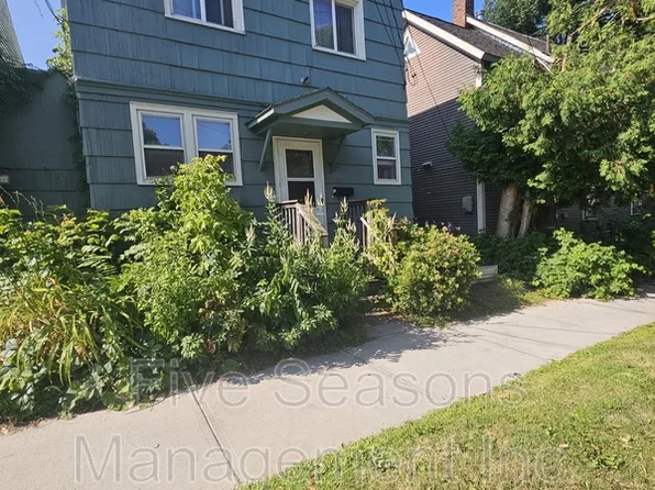 393 North St #1, Burlington, VT 05401