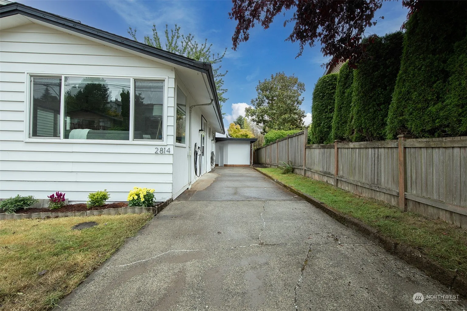 2814 24th Avenue W photo 1