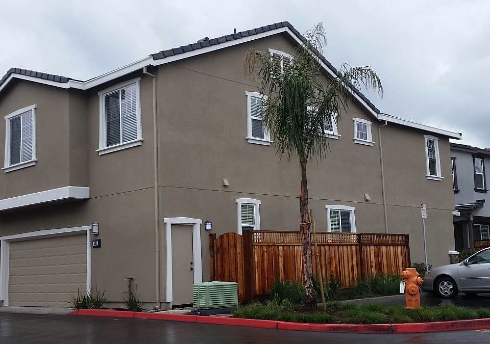1st image of 535 Aspen Way