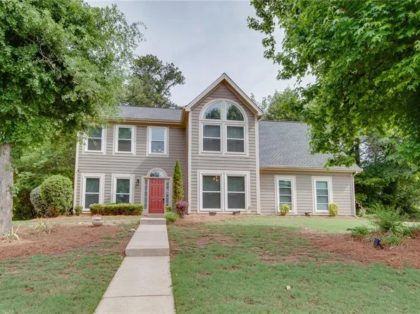 483 Mountain Oaks Pkwy, Stone Mountain, GA 30087