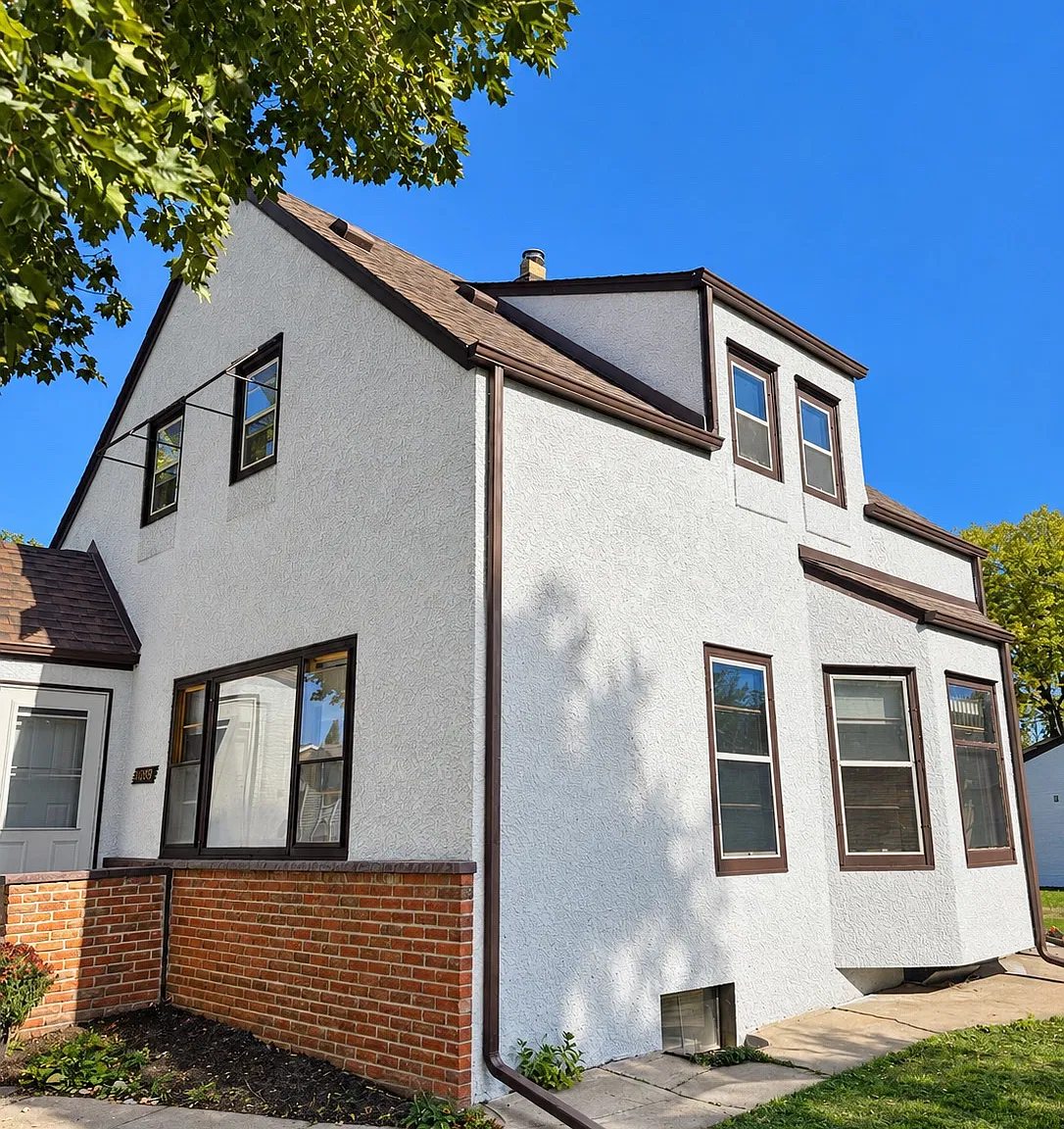 4 bed, 1800 sqft, $2,800 — Photo 1