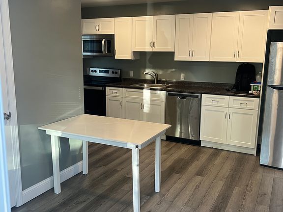 2nd image of 96 Plymouth St APT 4