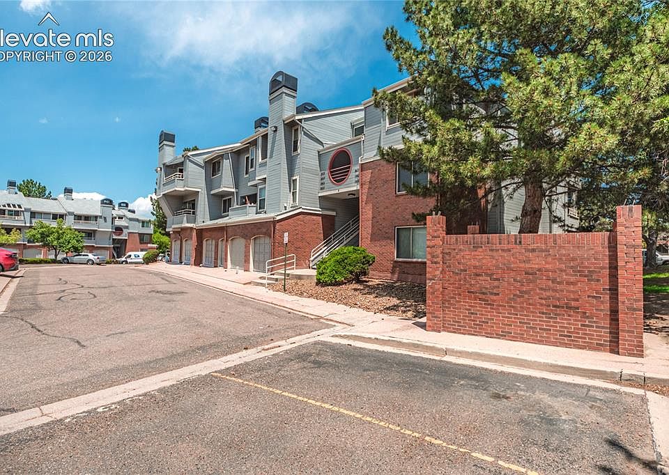 1st image of 1057 Acapulco Ct