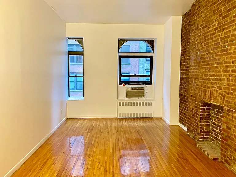 36 W 35th St #C6 — Photo 4