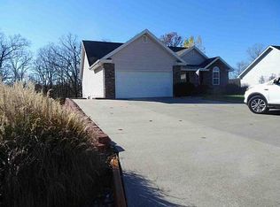 190 Summerbrooke Ln, Branson, MO 65616