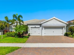 8621 Sundance Loop, Sarasota, FL 34238